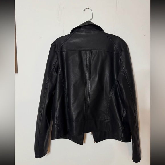 guess faux leather jacket - Picture 3 of 3